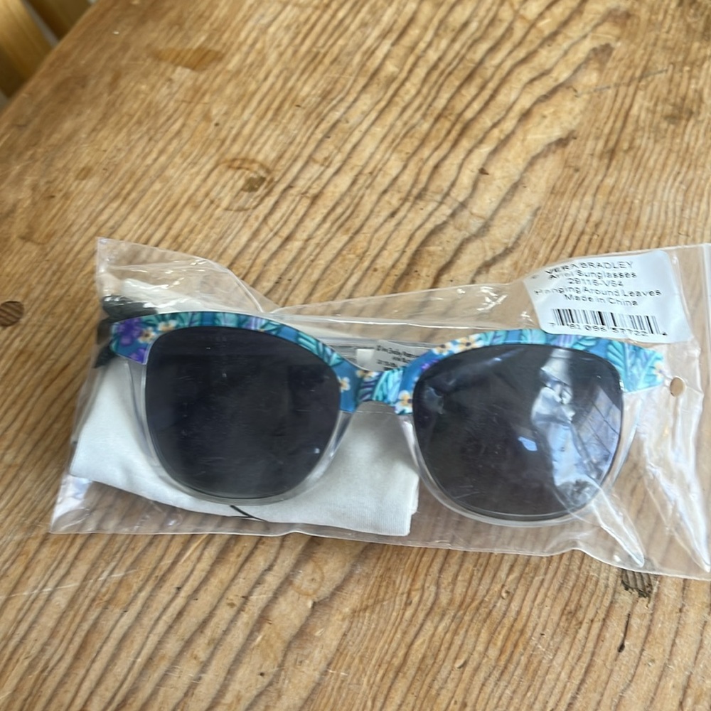 NWT Vera Bradley Ariel Sunglasses - Picture 6 of 6